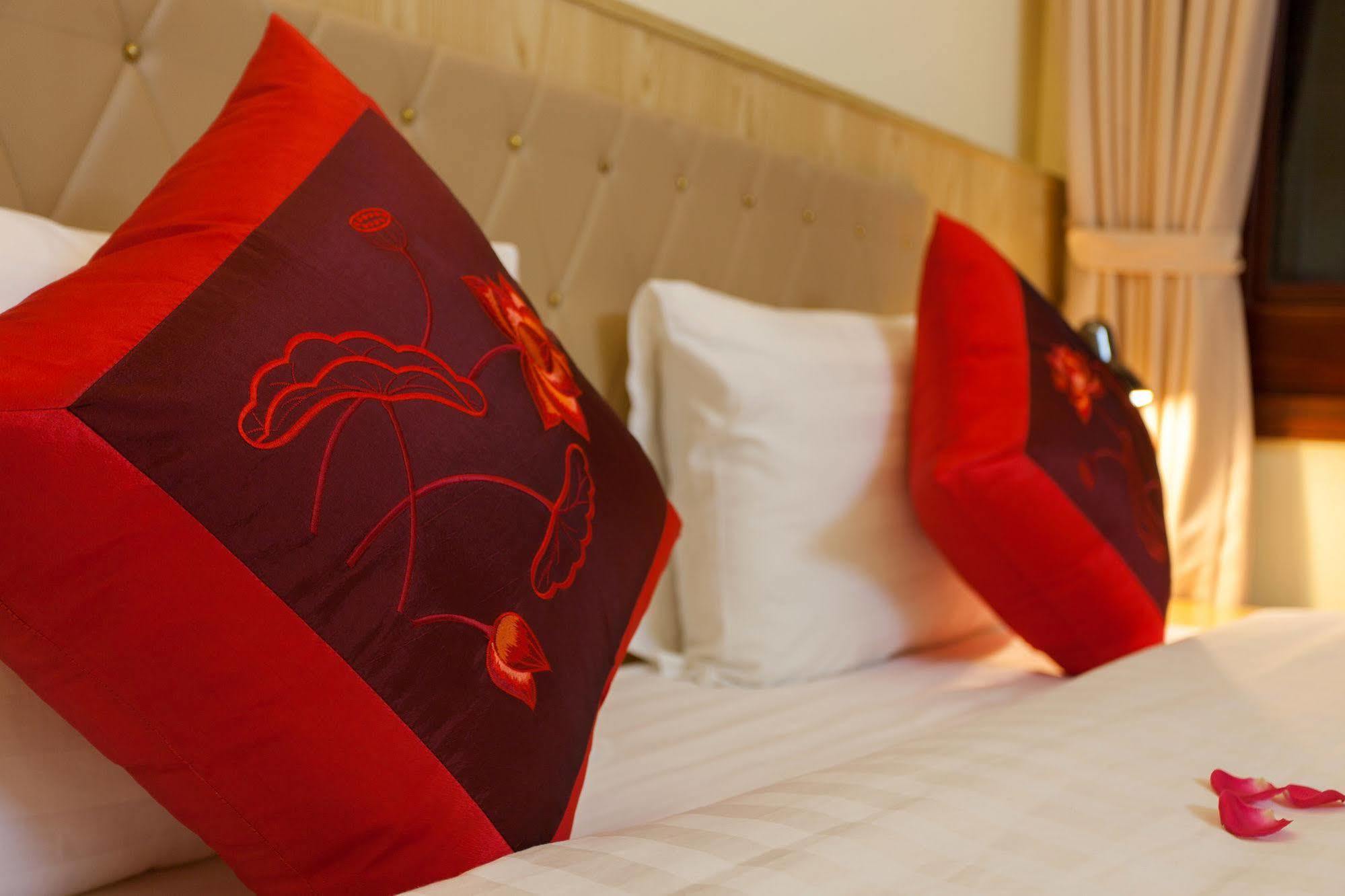 Queen Light Hotel Hanoi Exterior foto